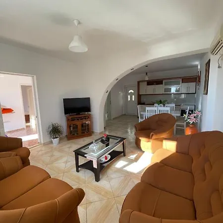 Eden Breeze 2 Bedroom * Sarande