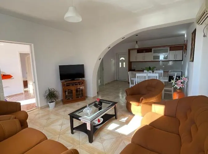 Eden Breeze 2 Bedroom * Saranda